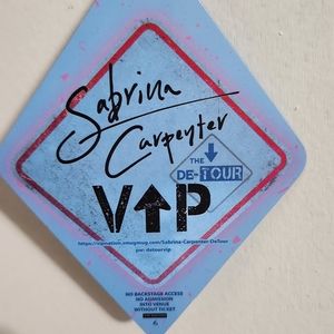 HOLOGRAPHIC Sabrina Carpenter De-Tour VIP Pass